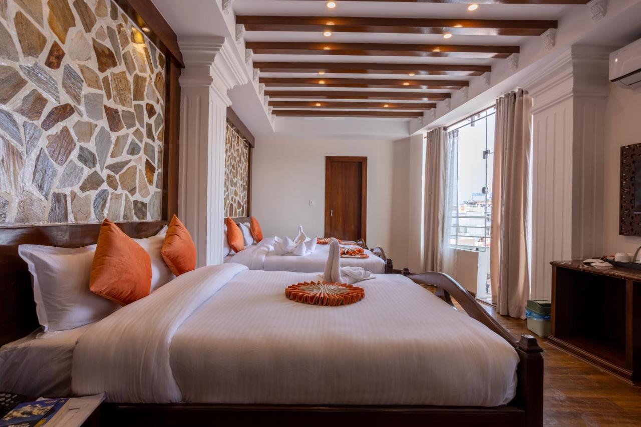 Airport Himalaya Boutique Hotel Kathmandu Exterior photo