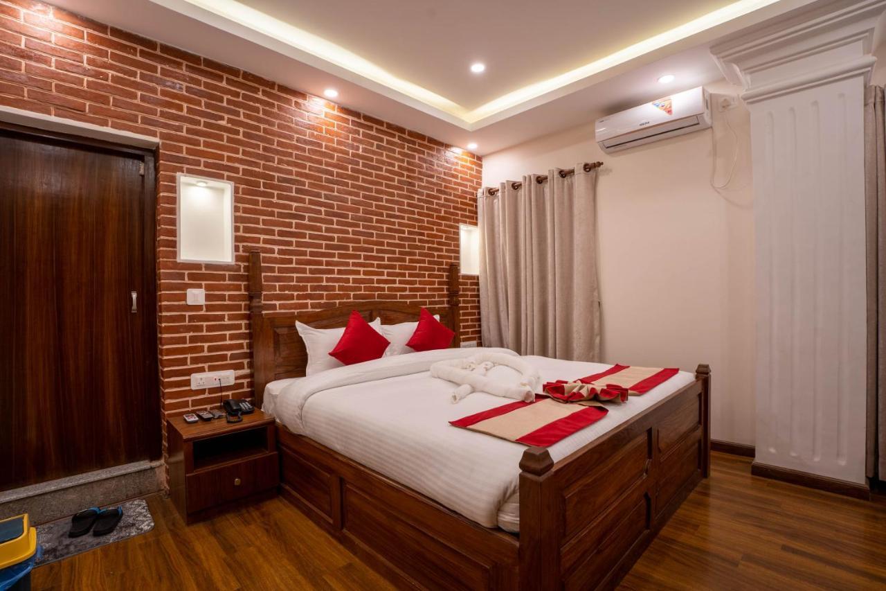 Airport Himalaya Boutique Hotel Kathmandu Exterior photo