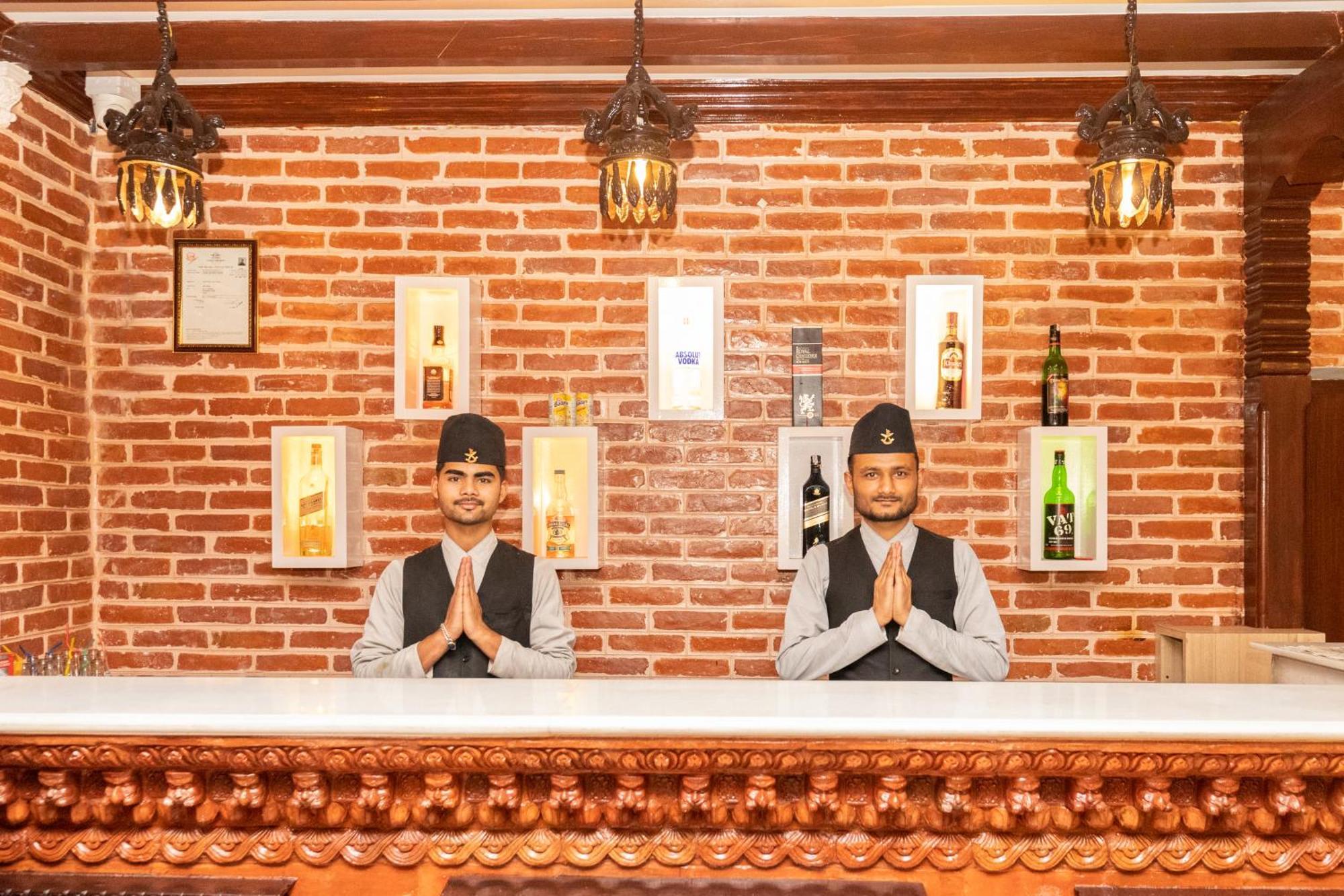 Airport Himalaya Boutique Hotel Kathmandu Exterior photo