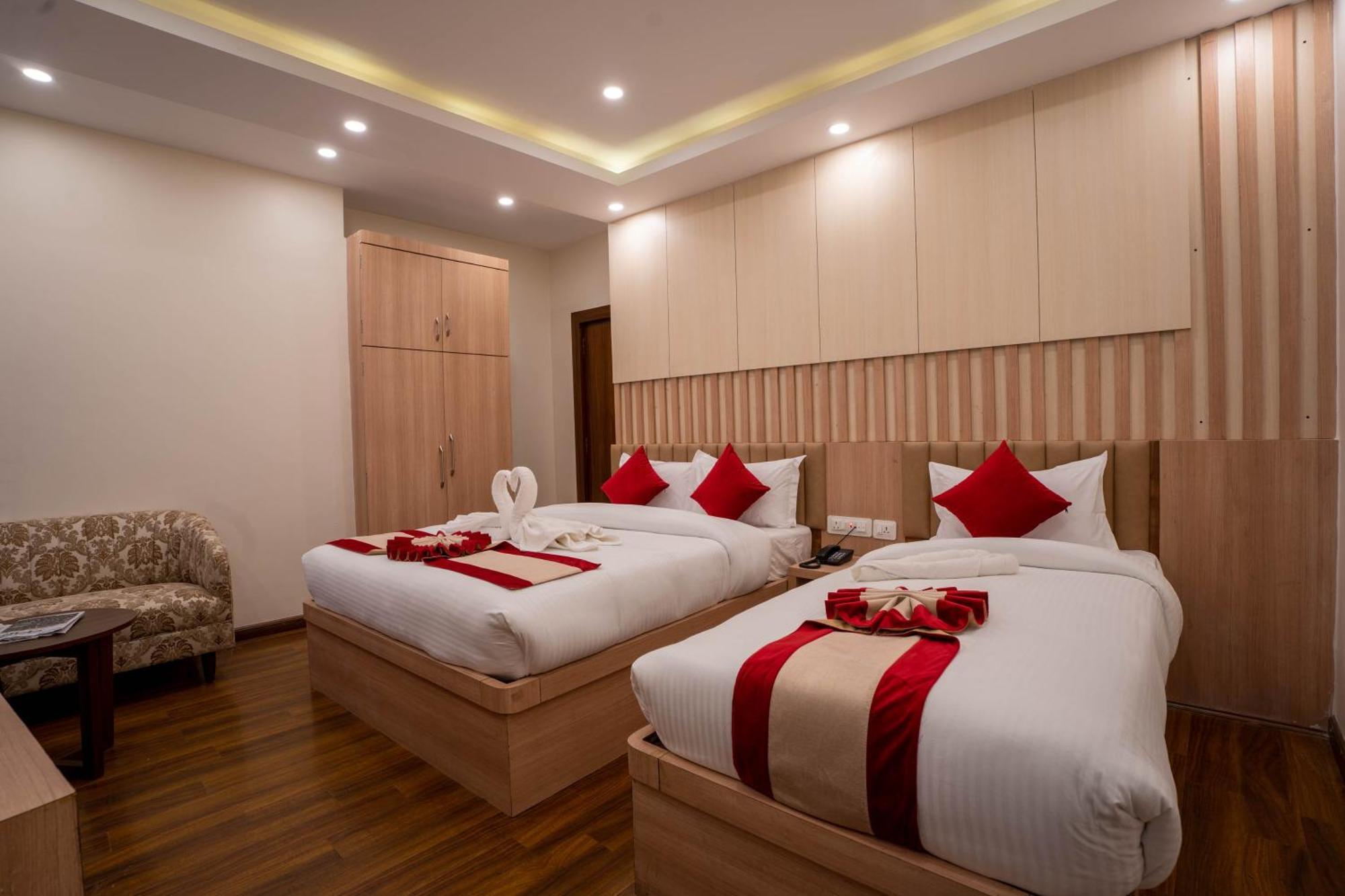 Airport Himalaya Boutique Hotel Kathmandu Exterior photo