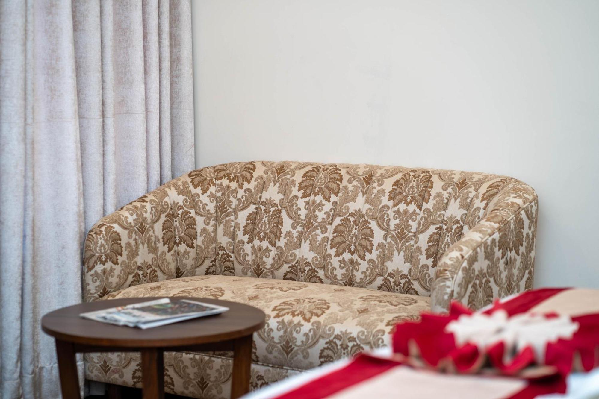 Airport Himalaya Boutique Hotel Kathmandu Exterior photo